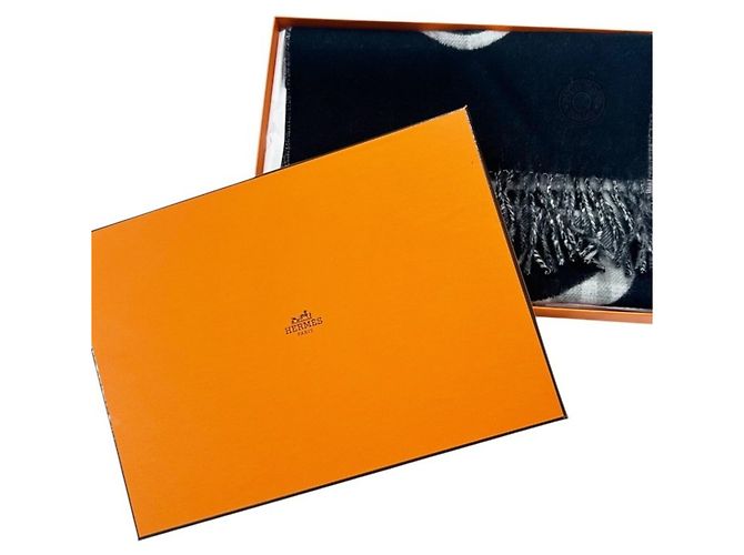 Stola in cashmere Hermès in nero e grigio Marrone - vista 6