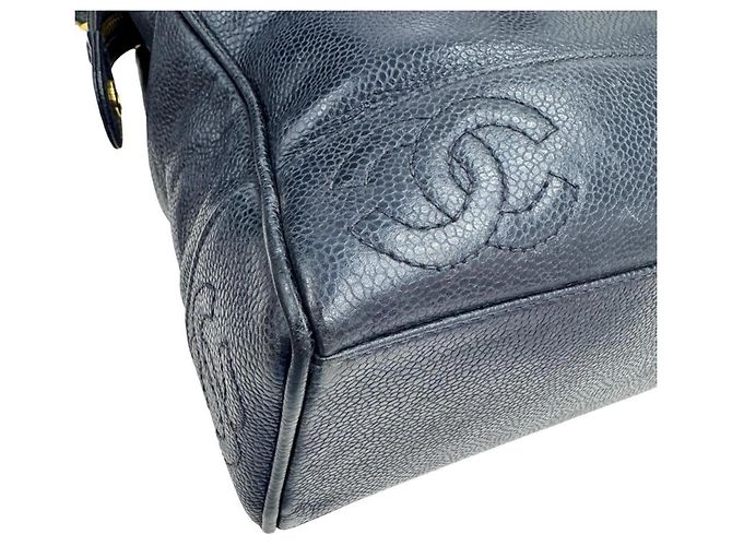 Borsa tote in pelle di vitello grana blu navy Chanel - vista 6