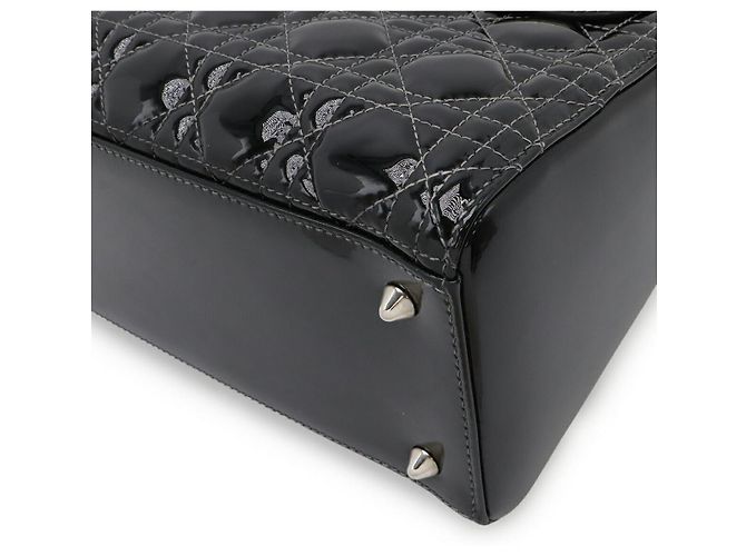 Lady Dior Cannage Handtasche aus Lackleder Schwarz - Ansicht 3