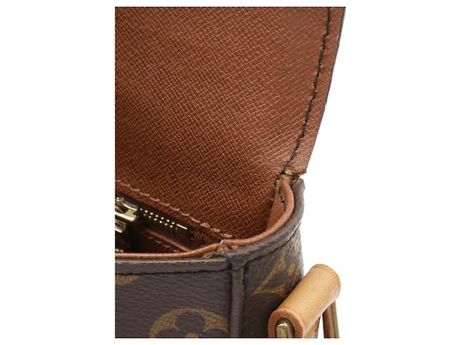 Borsa a Spalla Shanti GM Monogramma Louis Vuitton Marrone - vista 8