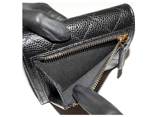 Portafoglio classico Chanel piccolo in caviar Nero - vista 4