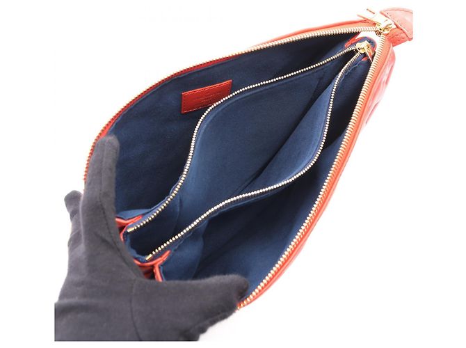 Louis Vuitton Monogram Prägung Leder Coussin PM Tasche Rot - Ansicht 4