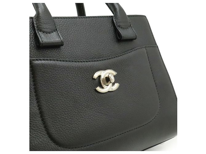 Borsa Tote in Pelle Neo Executive di Chanel Nero - vista 9