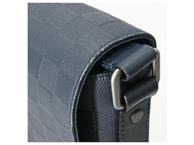 Borsa a Spalla District PM Damier Infini Louis Vuitton Blu navy - vista 10