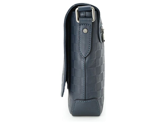 Borsa a Spalla District PM Damier Infini Louis Vuitton Blu navy - vista 4