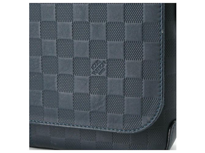 Borsa a Spalla District PM Damier Infini Louis Vuitton Blu navy - vista 8