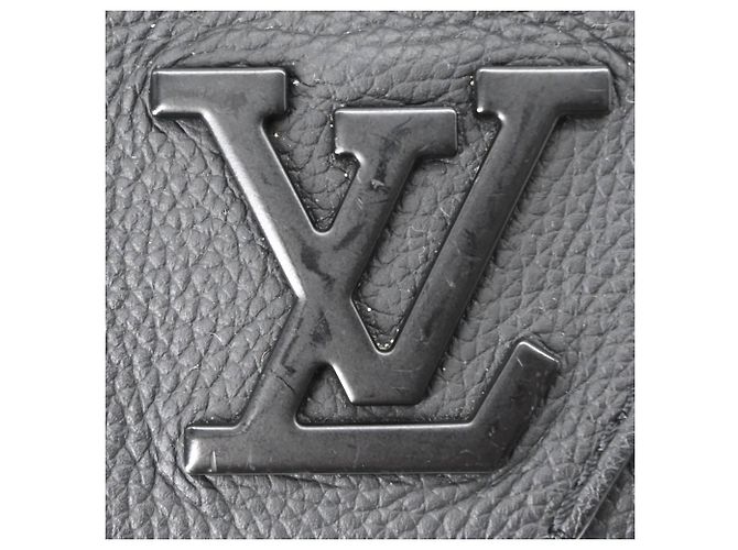 Borsa a tracolla LV Aerogram Takeoff di Louis Vuitton Nero - vista 10