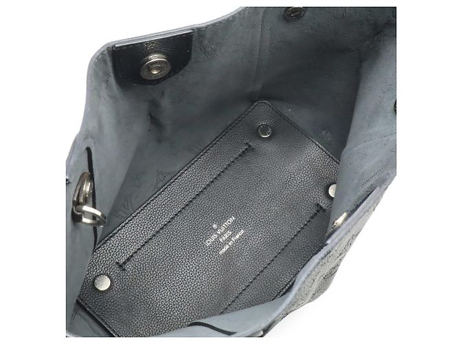 Borsa Louis Vuitton Monogram Mahina PM Nero - vista 8