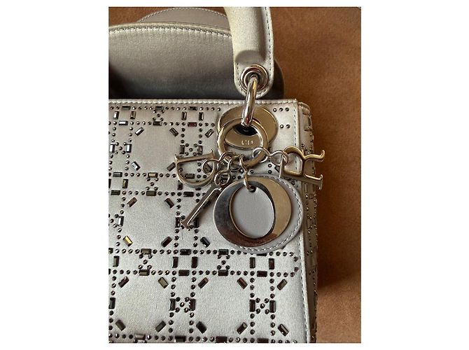 Dior Lady Dior Mini Borsa Argento con Strass - vista 7