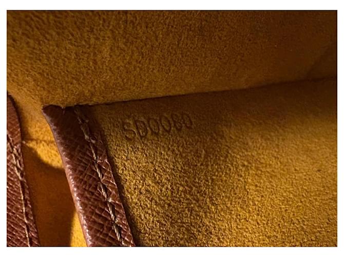 Louis Vuitton Musette Tango Marrone - vista 8