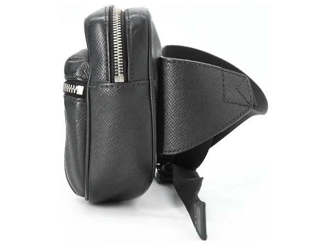 Borsa a tracolla Taigarama di Louis Vuitton Nero - vista 3