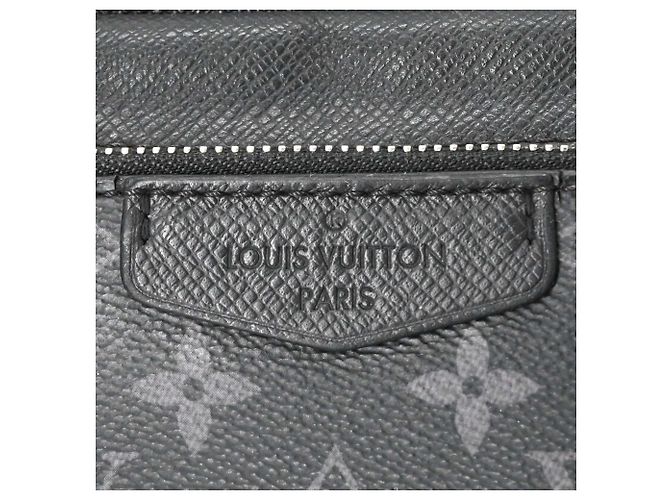 Borsa a tracolla Taigarama di Louis Vuitton Nero - vista 6
