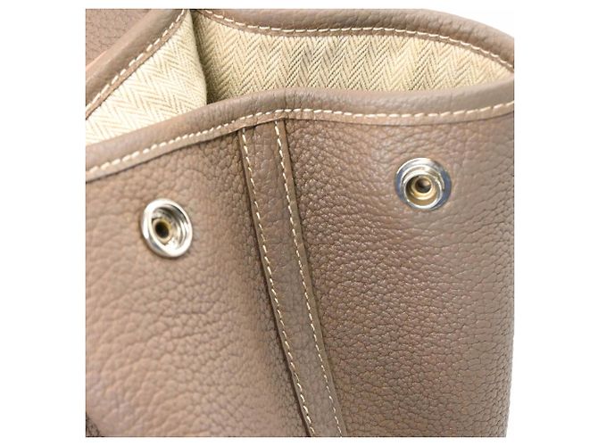 Hermès Bolsa tote HERMES Garden PM em Negonda cinza Etoupe Taupe - vista 9