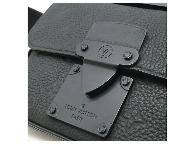 Borsa a tracolla S-Lock in Monogram Taurillon Louis Vuitton Nero - vista 10