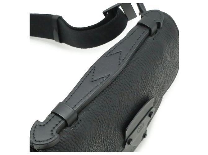 Borsa a tracolla S-Lock in Monogram Taurillon Louis Vuitton Nero - vista 7