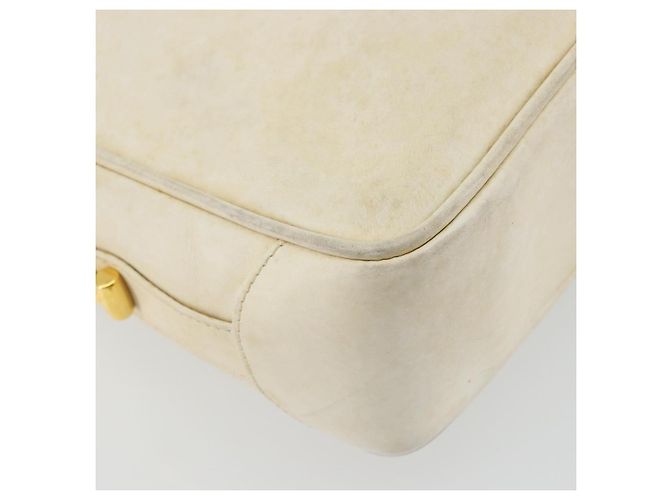 Gucci Borsa a Spalla in Pelle Bianca e Oro Auth BAZ692 Bianco D'oro - vista 13