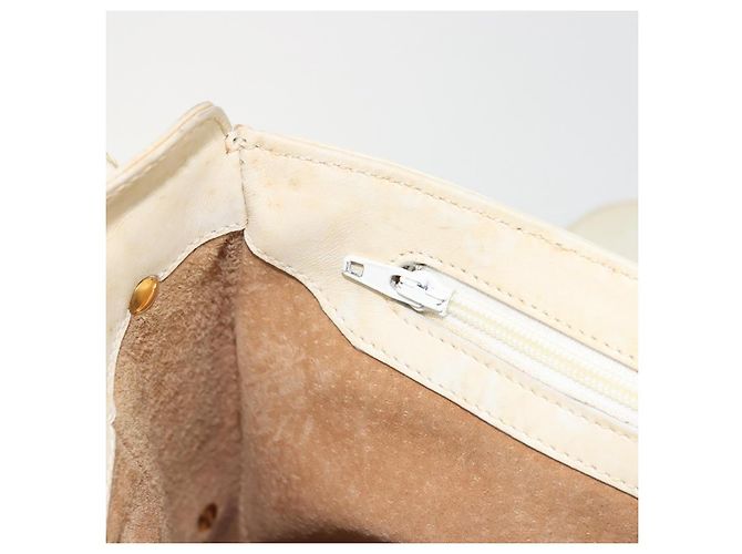 Gucci Borsa a Spalla in Pelle Bianca e Oro Auth BAZ692 Bianco D'oro - vista 20