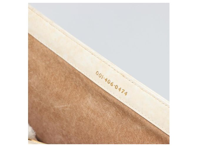 Gucci Borsa a Spalla in Pelle Bianca e Oro Auth BAZ692 Bianco D'oro - vista 24