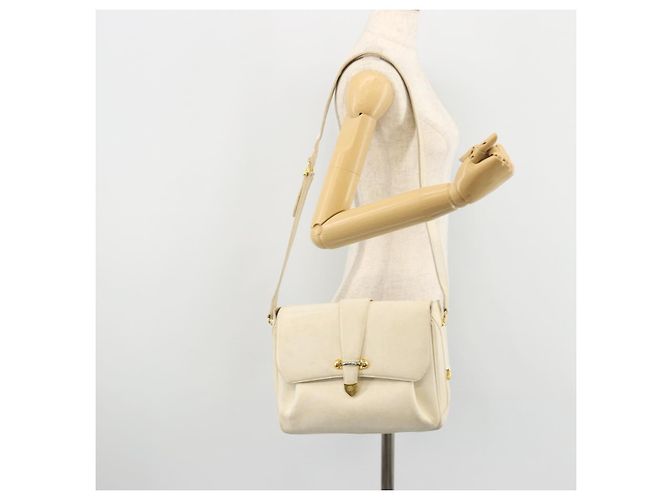 Gucci Borsa a Spalla in Pelle Bianca e Oro Auth BAZ692 Bianco D'oro - vista 25
