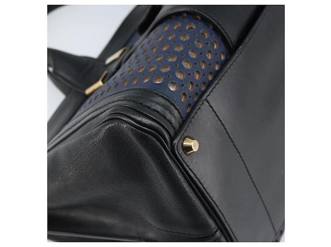 Chloé Sac à main Chloe Punching Alice en cuir noir et or Auth am11108 - vue 11
