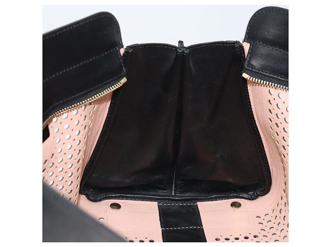 Chloé Sac à main Chloe Punching Alice en cuir noir et or Auth am11108 - vue 20