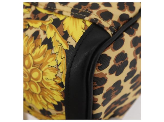 Borsa Vanity Gianni Versace in PVC giallo oro Auth BA11862 D'oro - vista 12