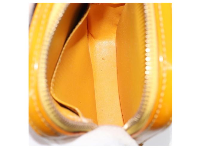 LOUIS VUITTON Borsa a spalla Monogram Vernis Christie PM Gialla M91110 Auth ka3499 Giallo - vista 11