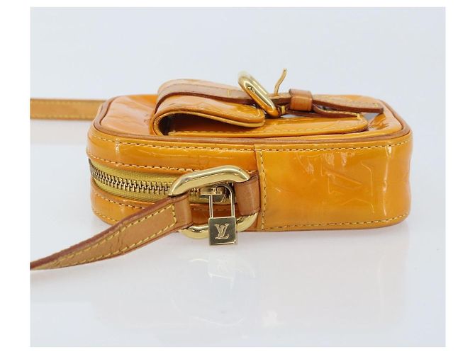 LOUIS VUITTON Borsa a spalla Monogram Vernis Christie PM Gialla M91110 Auth ka3499 Giallo - vista 4