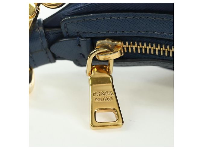 Borsa a Spalla PRADA in Nylon e Pelle Blu Oro Auth ARZ849A D'oro - vista 21
