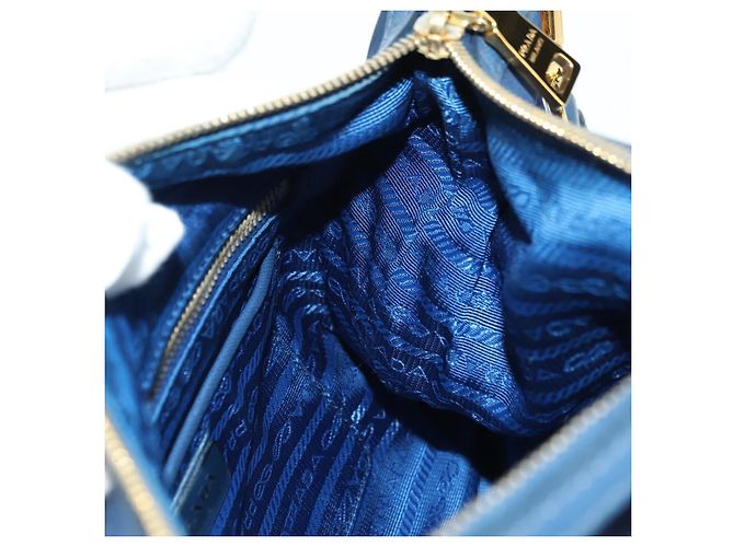 Borsa a Spalla PRADA in Nylon e Pelle Blu Oro Auth ARZ849A D'oro - vista 24