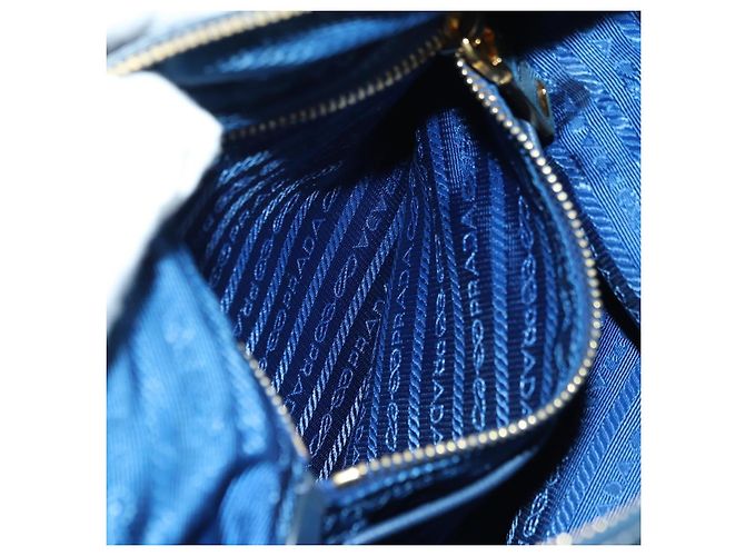 Borsa a Spalla PRADA in Nylon e Pelle Blu Oro Auth ARZ849A D'oro - vista 26