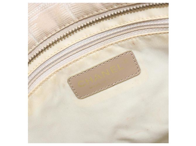 CHANEL Nuova Borsa Tote da Viaggio Nylon Beige Oro CC Auth BA11779 D'oro - vista 17