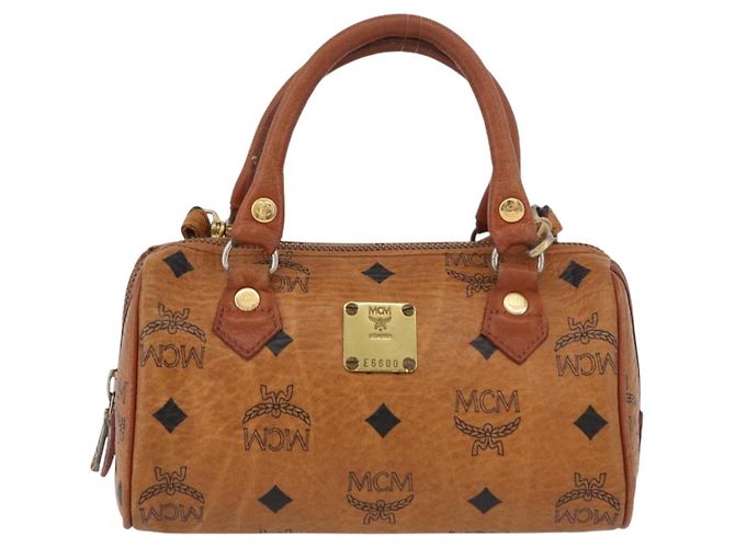 Borsa Boston Mini Logogram Vicetos MCM in pelle PVC 2 in 1 marrone oro Auth BAZ463 D'oro - vista 2