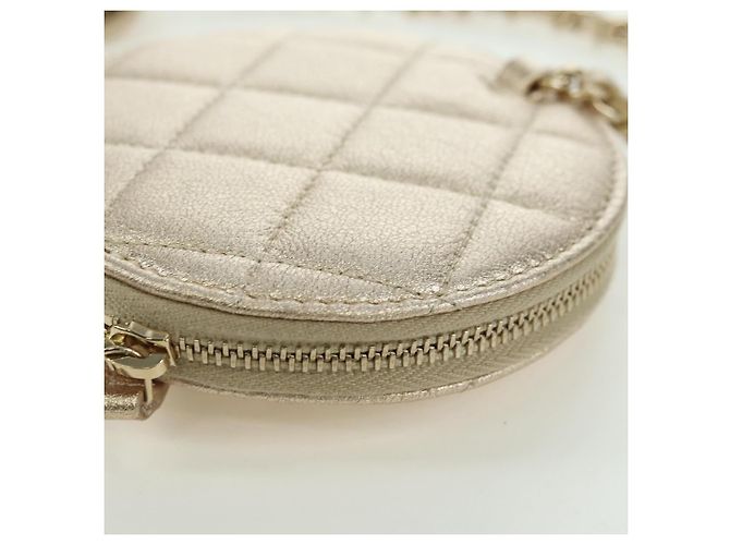 Custodia Air Pods Matelassé CHANEL & Portamonete in Pelle di Agnello CC Oro Auth BAZ881SAM D'oro - vista 11