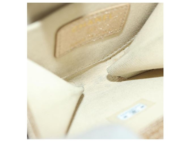 Custodia Air Pods Matelassé CHANEL & Portamonete in Pelle di Agnello CC Oro Auth BAZ881SAM D'oro - vista 15