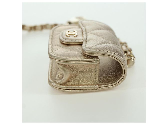 Custodia Air Pods Matelassé CHANEL & Portamonete in Pelle di Agnello CC Oro Auth BAZ881SAM D'oro - vista 23