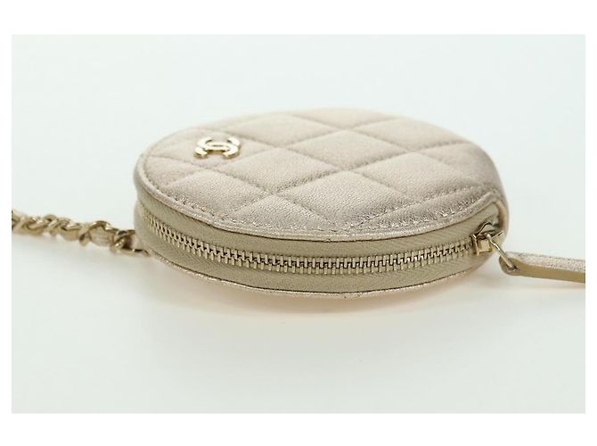 Custodia Air Pods Matelassé CHANEL & Portamonete in Pelle di Agnello CC Oro Auth BAZ881SAM D'oro - vista 5