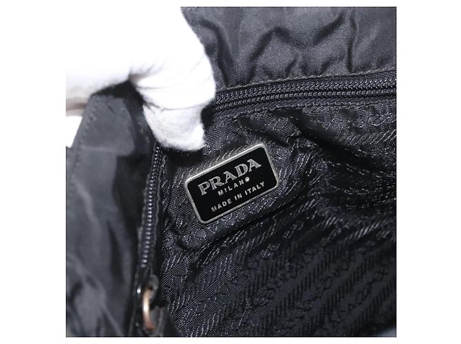 Prada Tote Bag aus schwarzem Nylon mit Silber authentisch am11121 - Ansicht 10