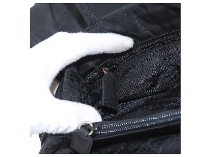 Prada Tote Bag aus schwarzem Nylon mit Silber authentisch am11121 - Ansicht 23