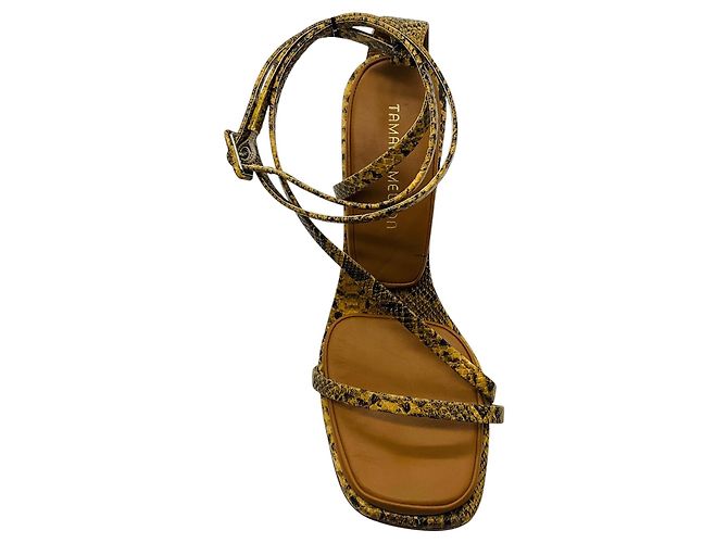 Sandalias de cuña con envoltura en el tobillo de estampado de serpiente multicolor Tan de Tamara Mellon Camello - vista 4