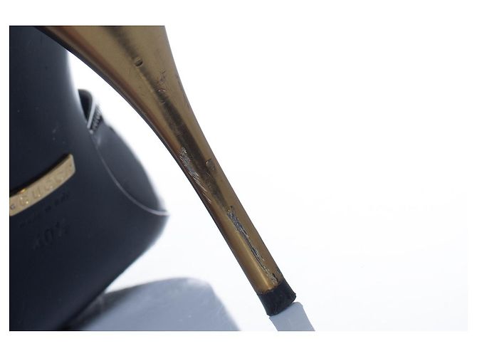 Gucci, 90 mm Miranda Lackleder-Pumps Schwarz Golden - Ansicht 8