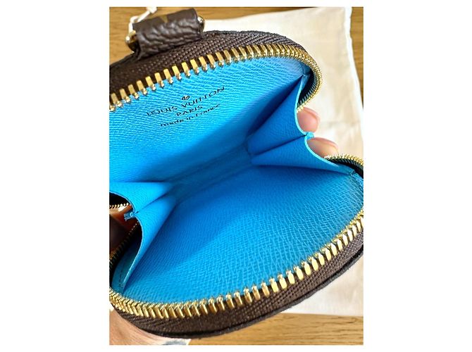 Monedero redondo Louis Vuitton Vivienne Edición Limitada Japón 2022 - vista 6