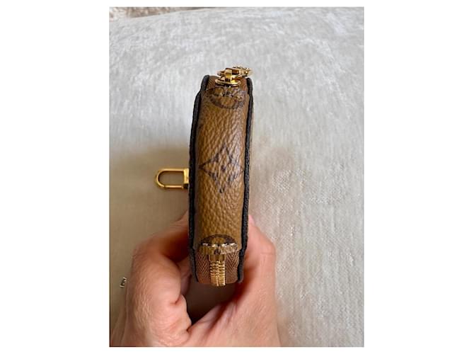 Louis Vuitton Round Coin Purse – Monogram Reverse Canvas Braun Cognac - Ansicht 8