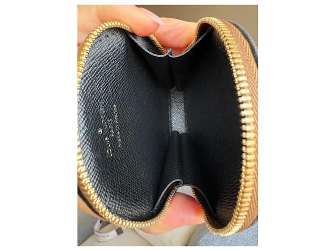Louis Vuitton Round Coin Purse – Monogram Reverse Canvas Braun Cognac - Ansicht 9