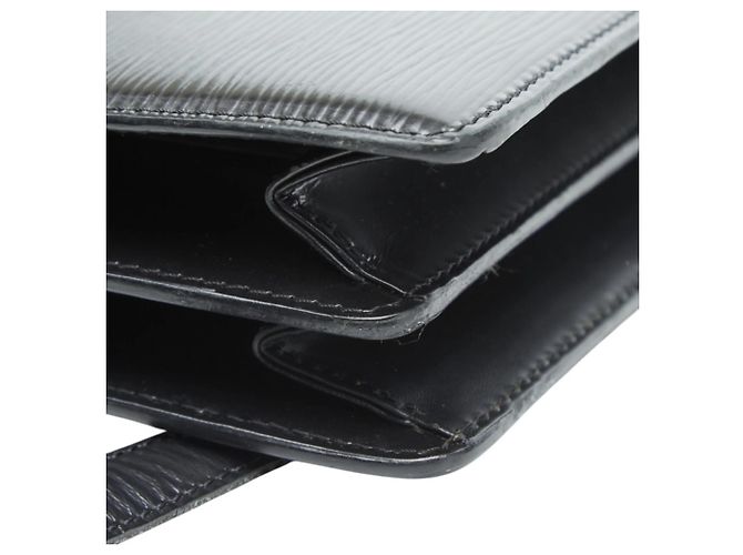 Borsa a Spalla Capucines Epi Louis Vuitton Nero - vista 6