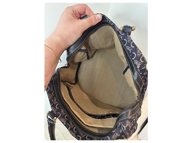 Céline Borsa Boston Celine in tela monogramma blu navy e pelle nera Nero - vista 18