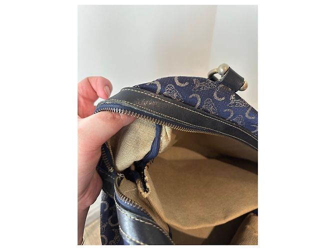 Céline Borsa Boston Celine in tela monogramma blu navy e pelle nera Nero - vista 20