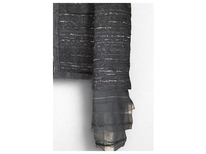 Giacca Chanel 04A in tweed nero con bottoni logo CC e tulle - vista 4