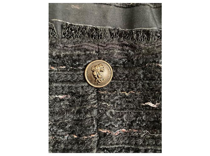 Giacca Chanel 04A in tweed nero con bottoni logo CC e tulle - vista 7