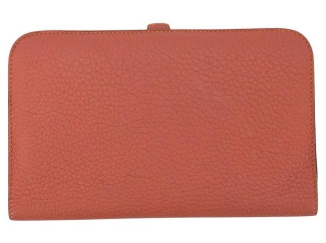 Billetera bifold Dogon Duo de cuero Togo rosa Clou de Selle de Hermès - vista 2